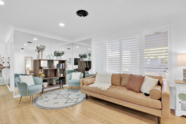 798 E Boca Raton Road, Boca Raton, FL 33432