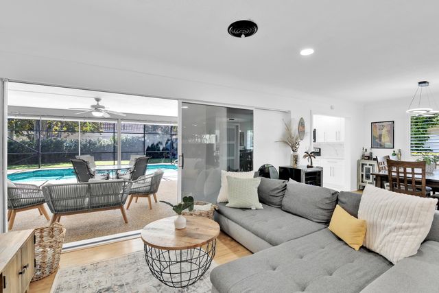 798 E Boca Raton Road, Boca Raton, FL 33432