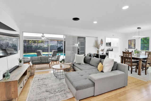 798 E Boca Raton Road, Boca Raton, FL 33432