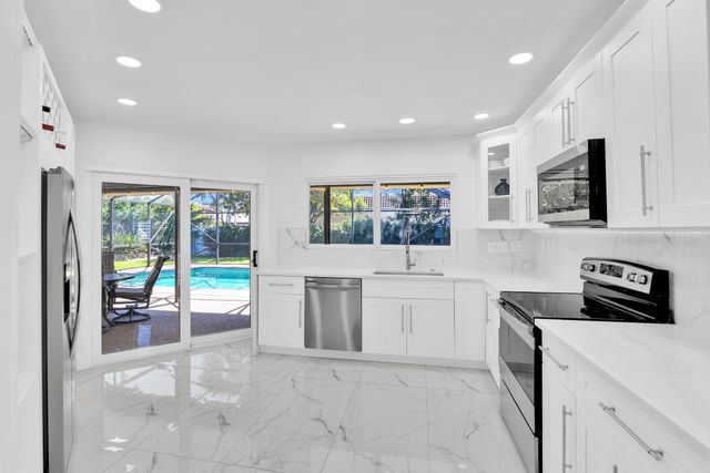 798 E Boca Raton Road, Boca Raton, FL 33432