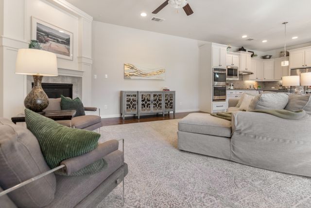 1201 Ivy Charm Way, Arlington, TX 76005