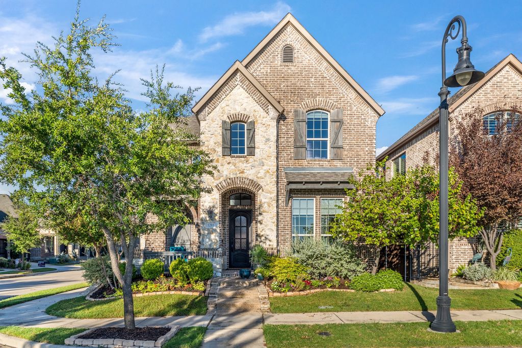 1201 Ivy Charm Way, Arlington, TX 76005