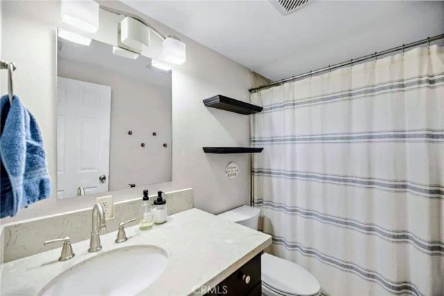 933 E Woodland, Glendora, CA 91741