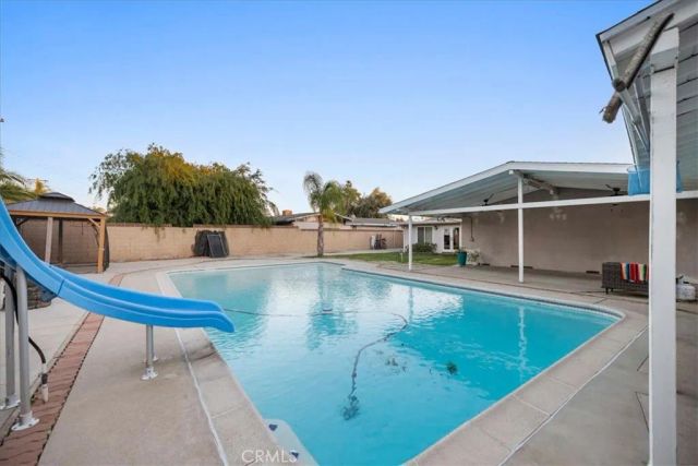 933 E Woodland, Glendora, CA 91741