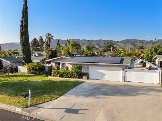933 E Woodland, Glendora, CA 91741