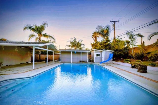 933 E Woodland, Glendora, CA 91741