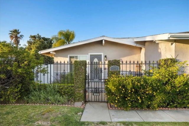 933 E Woodland, Glendora, CA 91741