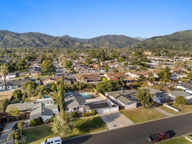 933 E Woodland, Glendora, CA 91741