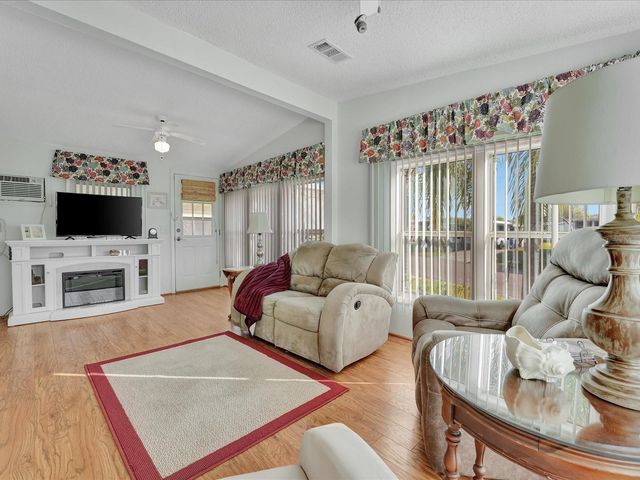 118 SAINT PIERRES WAY, Apollo Beach, FL 33572