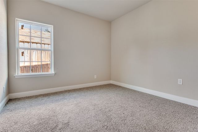 5520 Goodman Avenue, Fort Worth, TX 76107