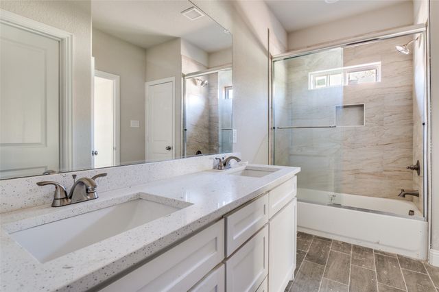 5520 Goodman Avenue, Fort Worth, TX 76107