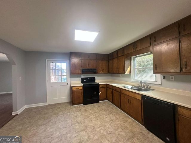 1809 Stratford Arms Drive, Morrow, GA 30260