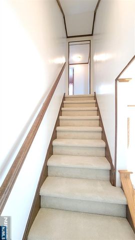 749 Ten Eyck Avenue, Lyndhurst, NJ 07071