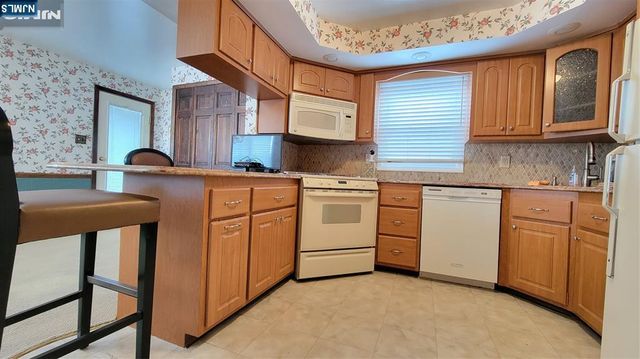 749 Ten Eyck Avenue, Lyndhurst, NJ 07071