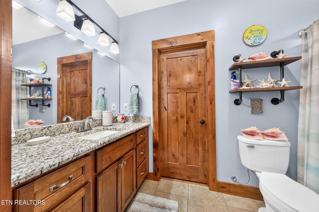 1452 Cook Rd, Crossville, TN 38555