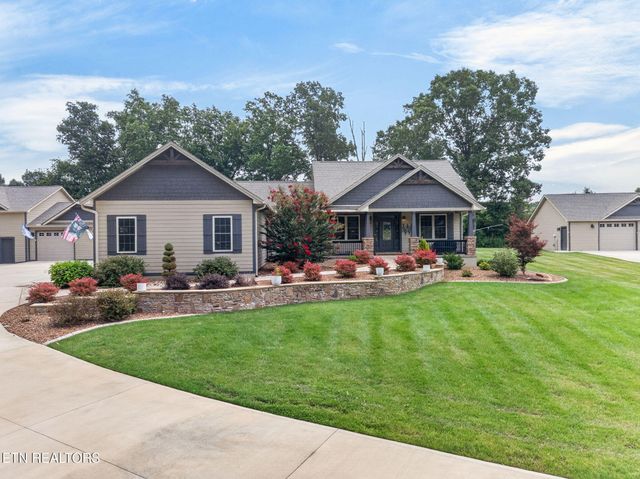 1452 Cook Rd, Crossville, TN 38555