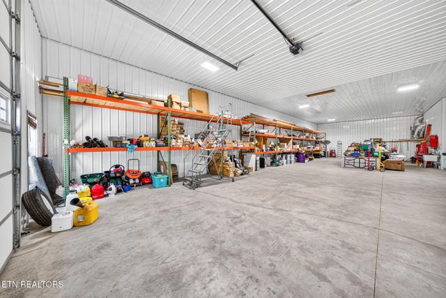 1452 Cook Rd, Crossville, TN 38555