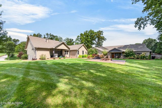 1452 Cook Rd, Crossville, TN 38555