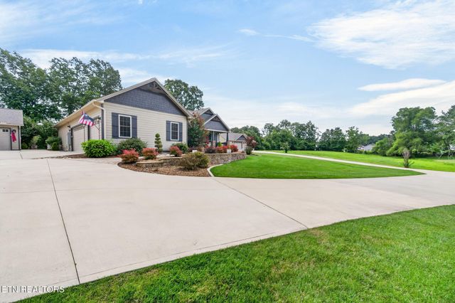 1452 Cook Rd, Crossville, TN 38555