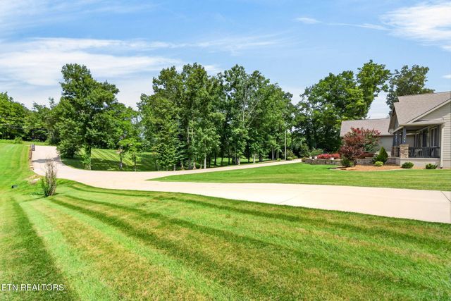 1452 Cook Rd, Crossville, TN 38555