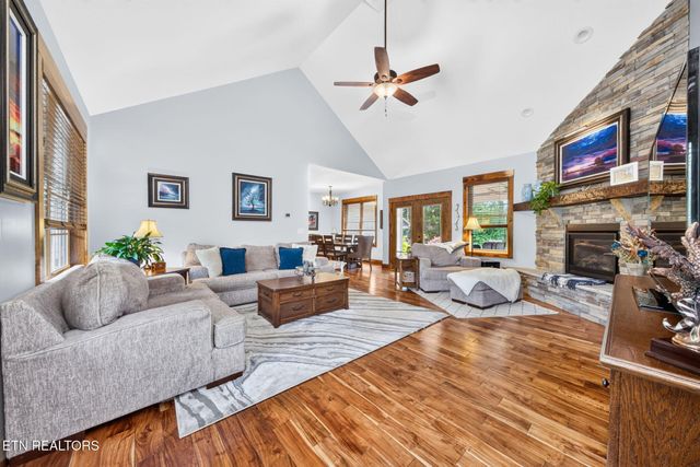 1452 Cook Rd, Crossville, TN 38555