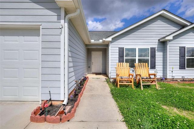 39 Gray Field Court, Jefferson, GA 30549