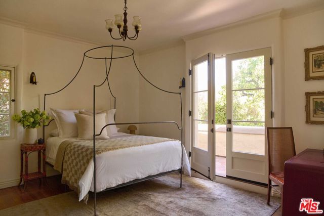 621 S Mccadden Place, Los Angeles, CA 90005
