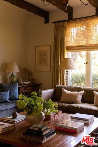 621 S Mccadden Place, Los Angeles, CA 90005