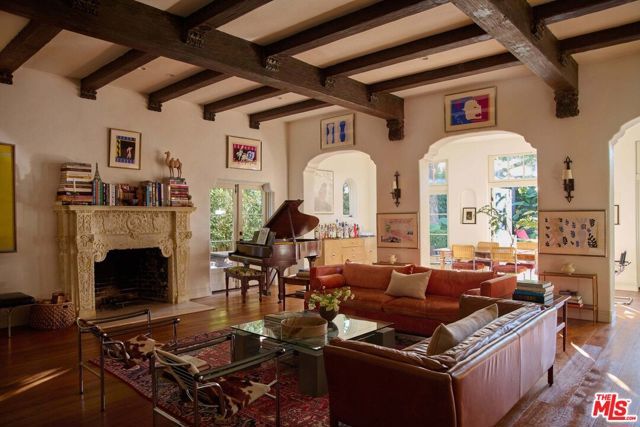 621 S Mccadden Place, Los Angeles, CA 90005