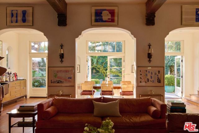 621 S Mccadden Place, Los Angeles, CA 90005
