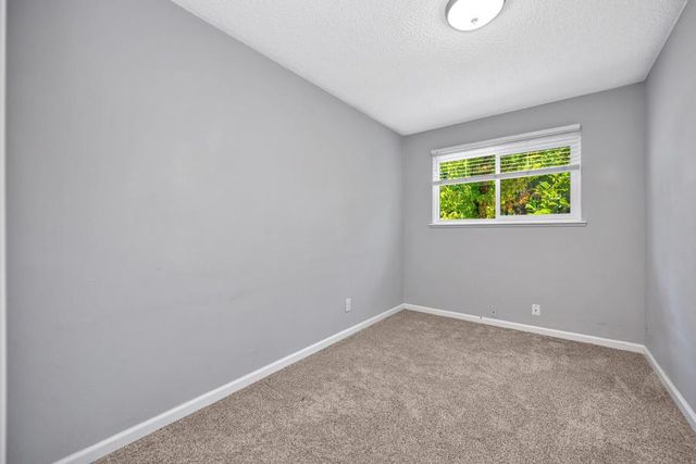 549 Packard Dr, Grass Valley, CA 95945
