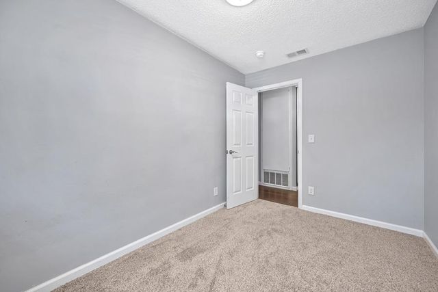 549 Packard Dr, Grass Valley, CA 95945