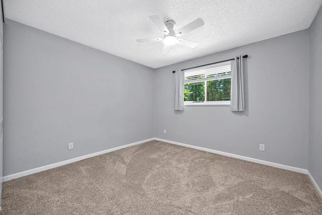 549 Packard Dr, Grass Valley, CA 95945