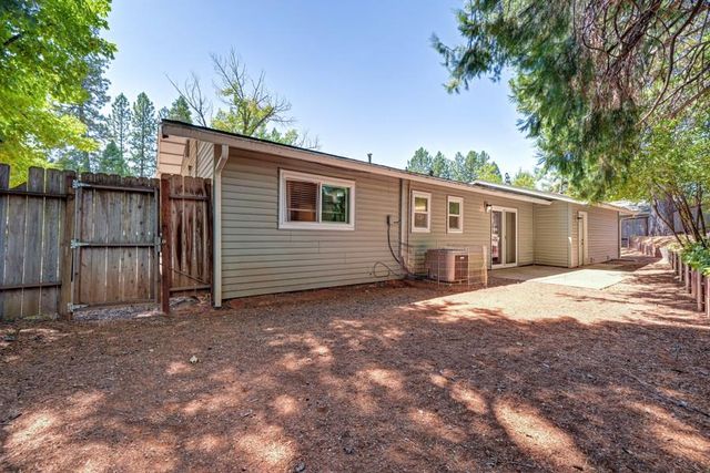 549 Packard Dr, Grass Valley, CA 95945