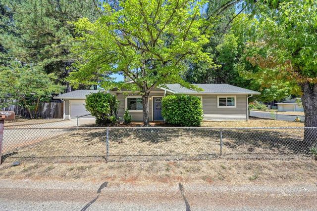 549 Packard Dr, Grass Valley, CA 95945