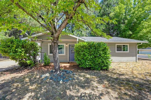549 Packard Dr, Grass Valley, CA 95945
