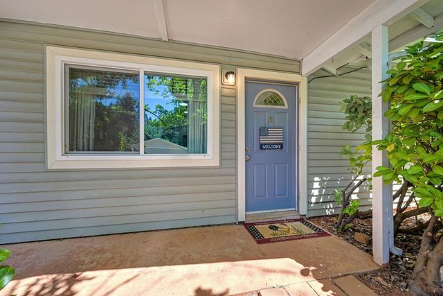 549 Packard Dr, Grass Valley, CA 95945