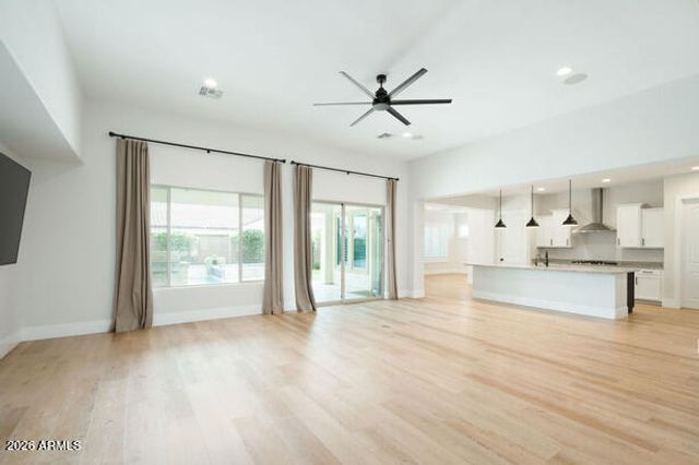 5537 E VIA CABALLO BLANCO --, Cave Creek, AZ 85331