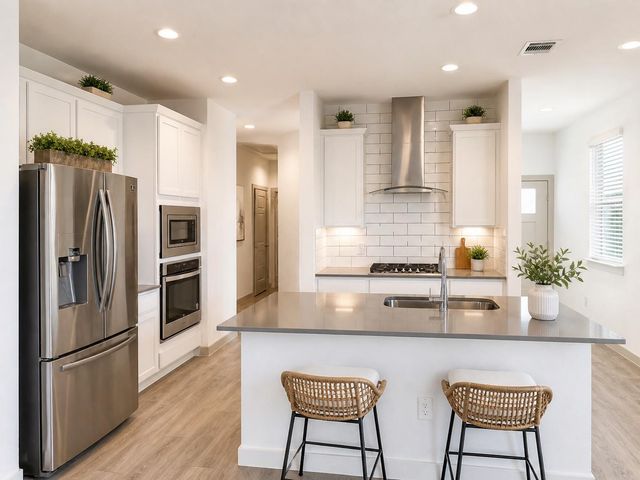 12566 Fleet River Rd, Houston, TX 77047