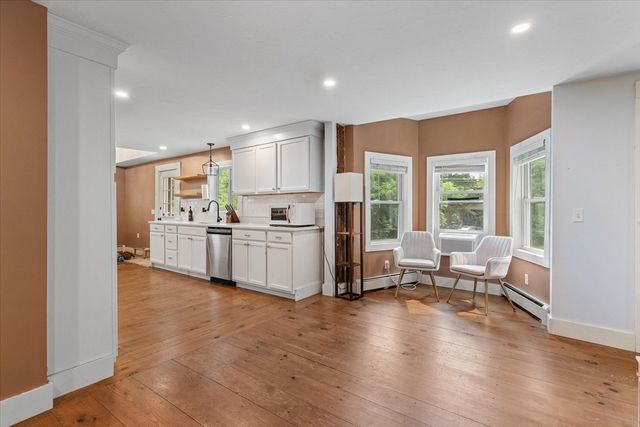 152 N Main St, Templeton, MA 01468