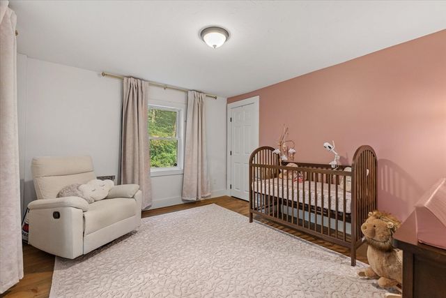 152 N Main St, Templeton, MA 01468
