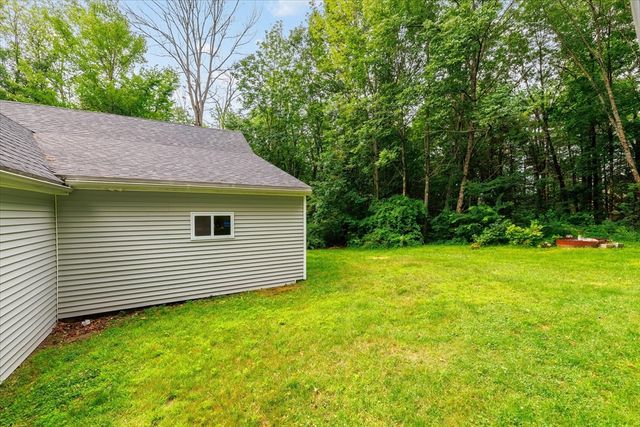 152 N Main St, Templeton, MA 01468