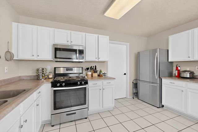 10700 Pinon Park Court NW, Albuquerque, NM 87114