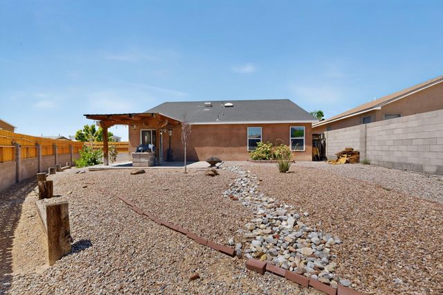 10700 Pinon Park Court NW, Albuquerque, NM 87114