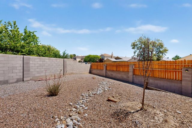 10700 Pinon Park Court NW, Albuquerque, NM 87114