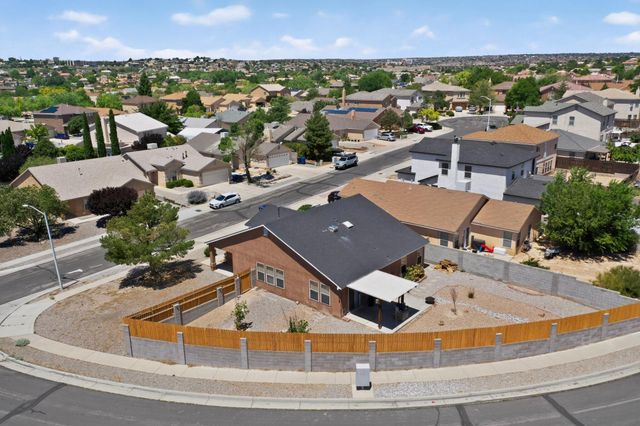 10700 Pinon Park Court NW, Albuquerque, NM 87114
