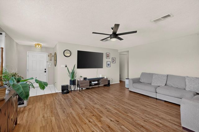 10700 Pinon Park Court NW, Albuquerque, NM 87114