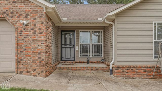 2102 Dana Marie Street, Paragould, AR 72450