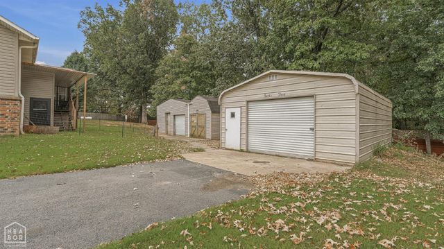 2102 Dana Marie Street, Paragould, AR 72450