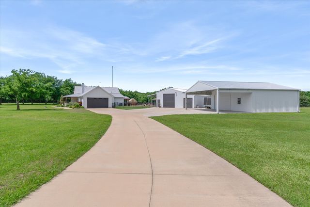 185 Vz County Road 3818, Wills Point, TX 75169
